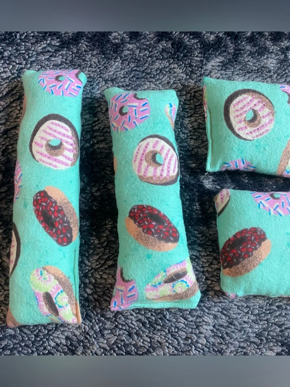 Handmade Turquoise Donut Print Catnip Kick Stick Cat Toy Set (4)